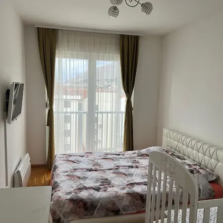 Dom Sunca * Τρέμπινιε